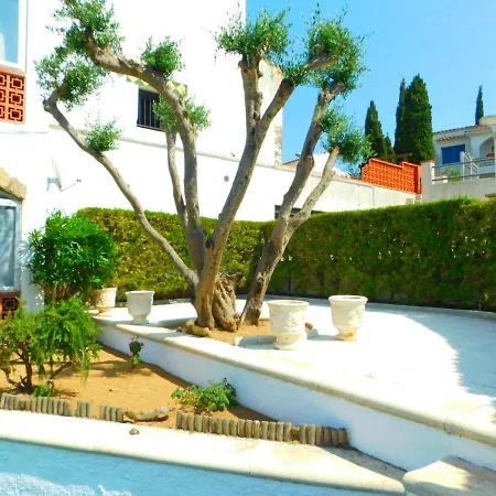 A-240 Gmid Immo Los Angeles 2 Ferienhaus Roses